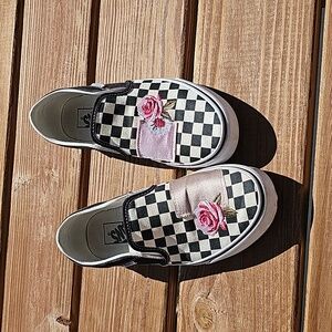 Checkered with Roses Vans